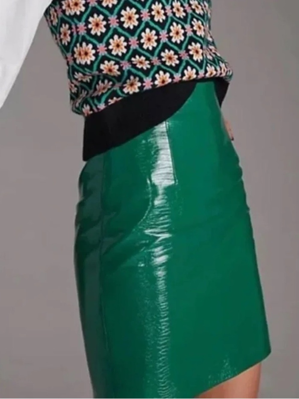 Glossy Emerald Pencil Skirt for Women